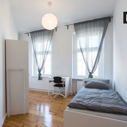 Rent this 7 bed room on Greifswalder Straße 22 in 10405 Berlin, Germany