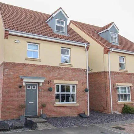 Buy this 4 bed house on Lancer Court in Bradley, DN33 3SY