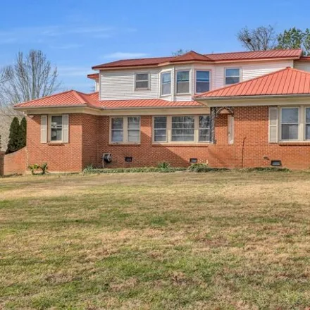 Buy this 5 bed house on 442 Sanders Ferry Road in Curtiswood, Hendersonville