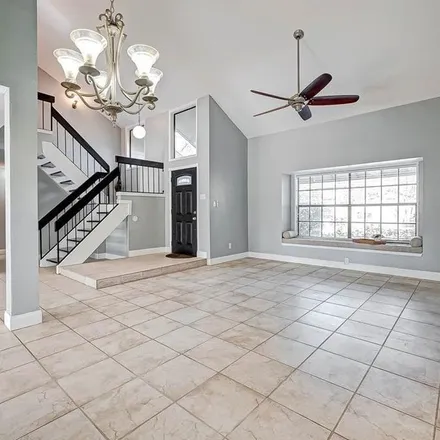 Rent this 3 bed apartment on The Highlands Drive in Paynes, Sugar Land