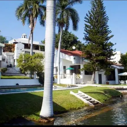 Buy this 7 bed house on Circuito del Lago in 62680, MOR