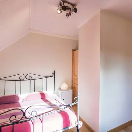 Rent this 4 bed house on 24290 Montignac-Lascaux