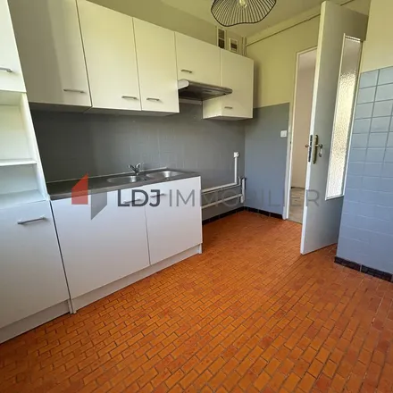 Rent this 4 bed apartment on 31B Boulevard Georges Clemenceau in 66000 Perpignan, France