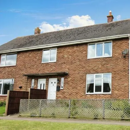 Buy this 3 bed duplex on Dale View Road in Brookenby, LN8 6FA
