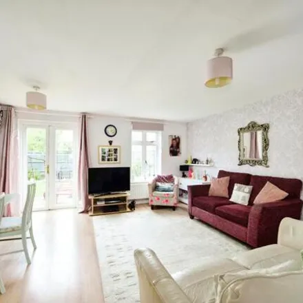 Image 4 - Chartwell Drive, Maidstone, ME16 0WS, United Kingdom - House for sale