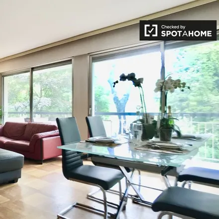 Rent this 2 bed apartment on 48 Boulevard Victor Hugo in 92200 Neuilly-sur-Seine, France