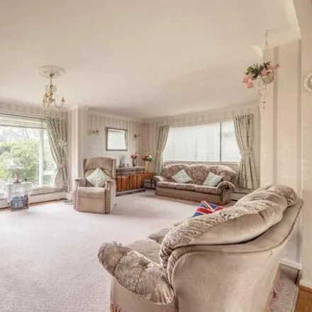 Image 2 - Old Ferry Drive, Sunnymeads, TW19 5EW, United Kingdom - House for sale
