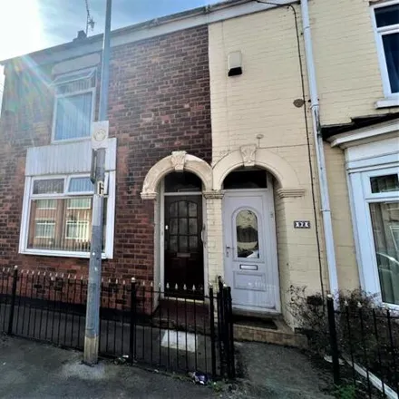 Buy this 2 bed townhouse on Rosmead Street in Hull, HU9 2TF
