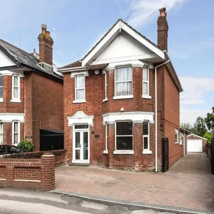 Buy this 4 bed house on 54 Shaftesbury Avenue in Portswood Park, Southampton