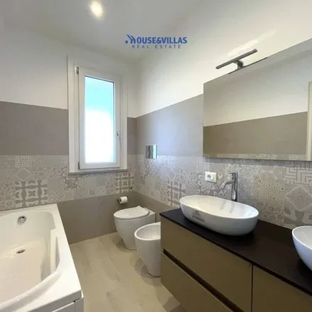Image 8 - Viale Piersanti Mattarella, 96012 Avola SR, Italy - Apartment for rent