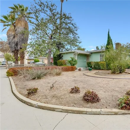 Image 2 - 12224 Milldale Court, Los Angeles, CA 91605, USA - House for sale