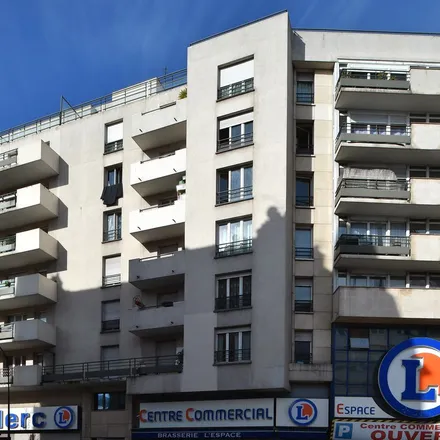 Rent this 4 bed apartment on 63 Rue Madame de Sanzillon in 92110 Clichy, France
