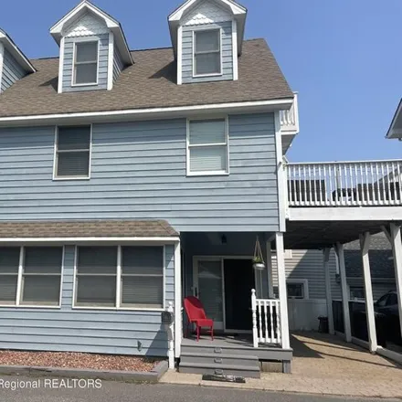 Rent this 3 bed house on 68 Pacific Way in Chadwick, Toms River