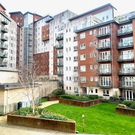 Image 2 - Admirals Wharf, 7 Lower Canal Walk, Lansdowne Hill, Southampton, SO14 3JQ, United Kingdom - Apartment for rent