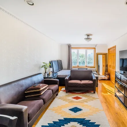 Image 4 - 48th Street & Queens Boulevard, 48th Street, New York, NY 11378, USA - Condo for sale