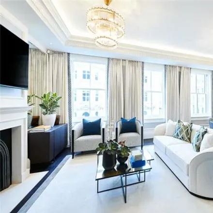 Rent this 2 bed room on 19 Prince of Wales Terrace in London, W8 5PQ