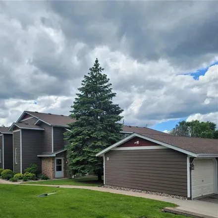 Buy this 2 bed condo on 4512 Cinnamon Ridge Trail in Eagan, MN 55122