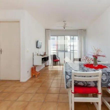 Rent this 2 bed apartment on Rua Dona Vitória in Jardim Vitória, Guarujá - SP