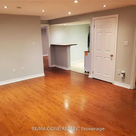 Image 2 - 11 Sir Jacobs Crescent, Brampton, ON L7A 3R2, Canada - Apartment for rent