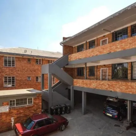 Image 7 - 2nd Avenue, Johannesburg Ward 70, Roodepoort, 2709, South Africa - Apartment for rent