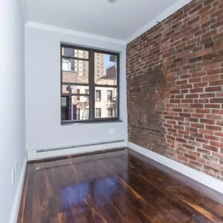 Image 4 - Art Clinic, 106 Ridge Street, New York, NY 10002, USA - Apartment for rent