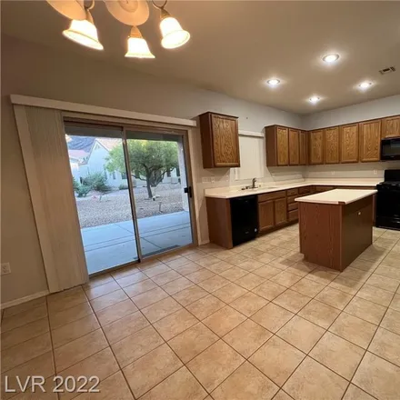 Image 4 - 1833 Cypress Greens Avenue, Henderson, NV 89012, USA - House for rent