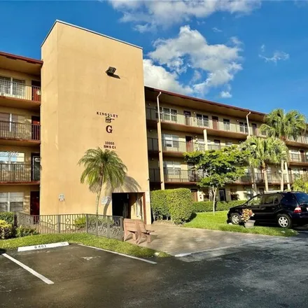 Rent this 2 bed condo on 800 Southwest 131st Avenue in Pembroke Pines, FL 33027
