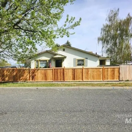 Buy this 2 bed house on 876 Valley Avenue in Baker City, OR 97814