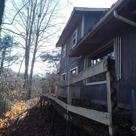 Image 2 - 132 Scenic Hill Drive, Swain County, NC 28713, USA - House for sale