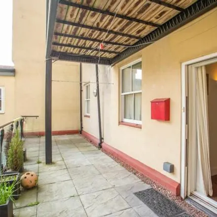 Image 9 - Copperfield Court, Upper Chantry Lane, Canterbury, CT1 3HP, United Kingdom - Apartment for sale