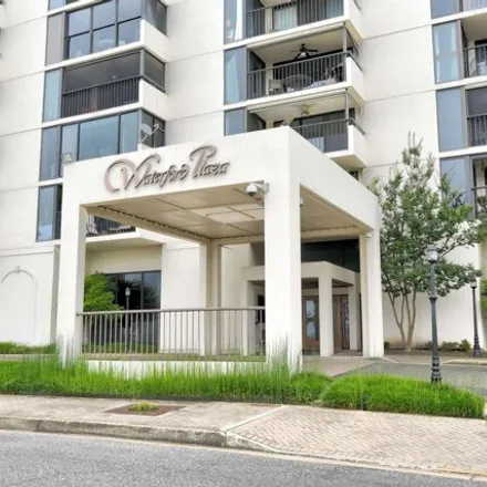 Buy this 3 bed condo on Waterford Plaza in Wagner Street, Memphis