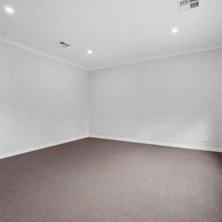 Image 7 - Stop 18 Galway Avenue - East side, Galway Avenue, Broadview SA 5083, Australia - Apartment for rent
