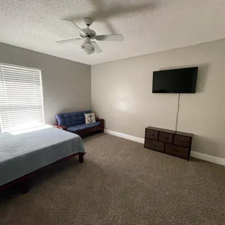 Rent this 1 bed room on 9076 Palos Verde Drive in Orange County, FL 32825