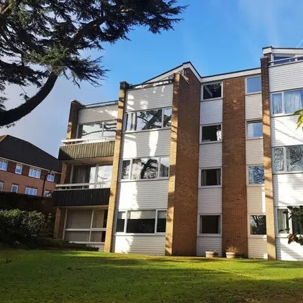 Buy this 2 bed apartment on Fairlawn in Oathall Road, Haywards Heath