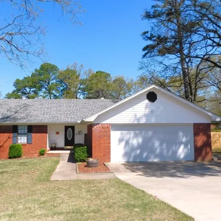 Buy this 3 bed house on 147 Dawn Circle in Russellville, AR 72801