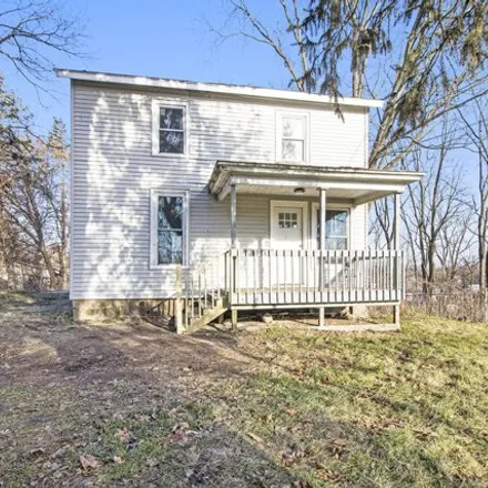 Buy this 3 bed house on 422 West North Street in Jackson, MI 49202