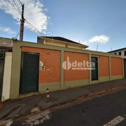Buy this 11 bed house on Avenida Floriano Peixoto in Centro, Uberlândia - MG