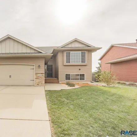 Image 1 - 7605 West Grinnell Circle, Sioux Falls, SD 57106, USA - House for sale