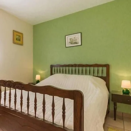 Rent this 1 bed townhouse on 44320 Saint-Père-en-Retz
