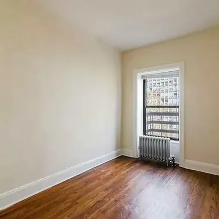 Rent this 1 bed apartment on 336 East 30th Street in New York, NY 10016