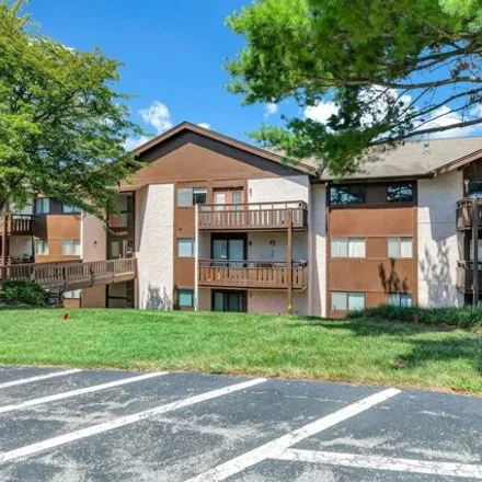 Buy this 2 bed condo on 1400 Heritage Landing in Saint Peters, MO 63303