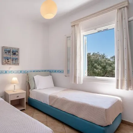 Image 2 - Naxos, Αγιογ Αρσενιογ, Greece - House for rent