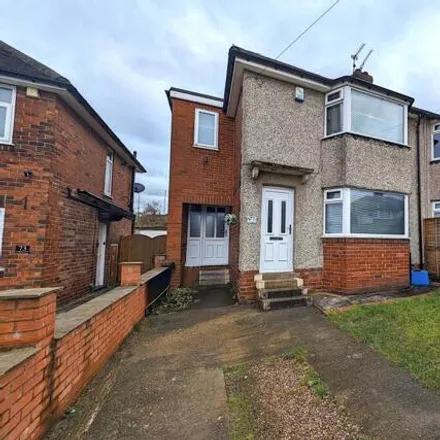 Buy this 3 bed duplex on Youlgreave Drive in Sheffield, S12 4SE