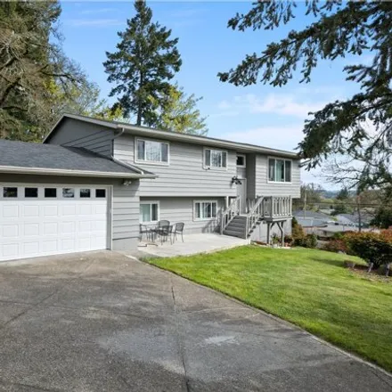 Buy this 5 bed house on 6600 Park Way in Oregon City, OR 97027