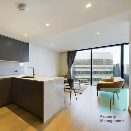 Rent this studio apartment on Bridge House in 24-26 Bridge House Quay, London