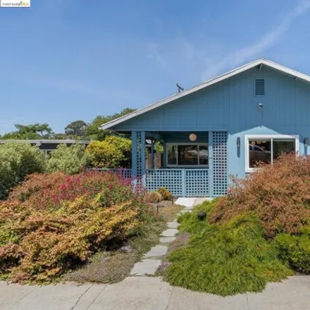 Buy this 3 bed house on 3149 Groom Drive in Richmond, CA 94806