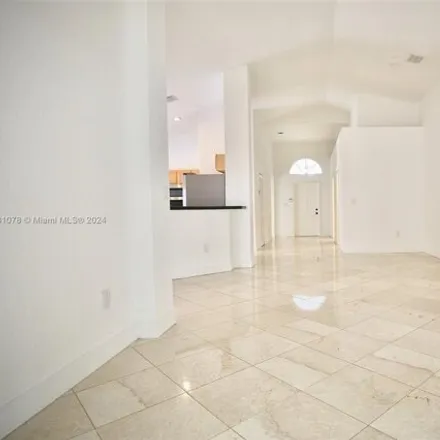 Image 4 - 5453 Northwest 109th Court, Doral, FL 33178, USA - House for rent