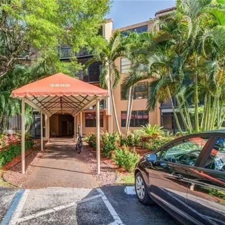 Rent this 3 bed condo on 3864 North Hills Drive in Hollywood, FL 33021