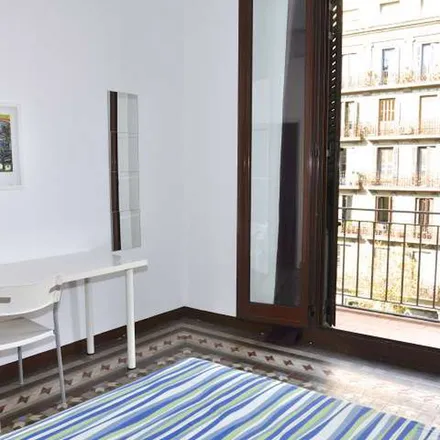 Image 4 - Carrer de Girona, 88, 08009 Barcelona, Spain - Apartment for rent