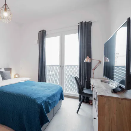 Rent this 5 bed room on Klara-Franke-Straße 16 in 10557 Berlin, Germany